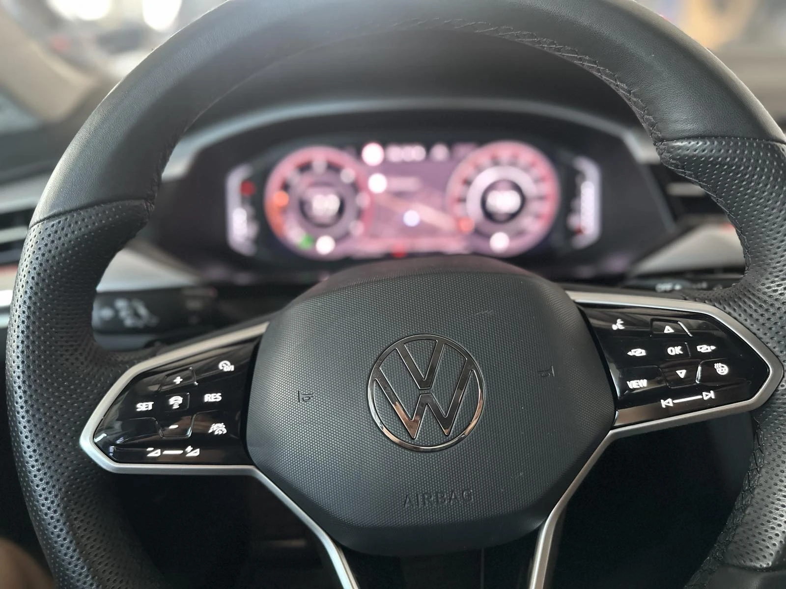 VW Arteon Shootingbrake 2.0 tdi 150hp - изображение 10