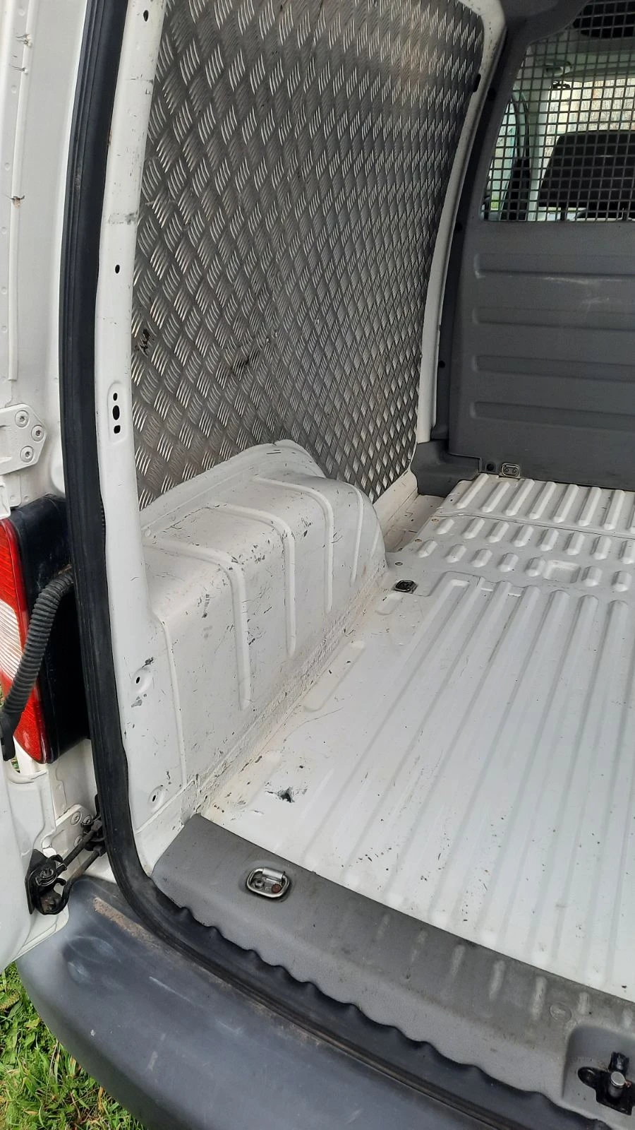 VW Caddy 1.9TDI - изображение 6