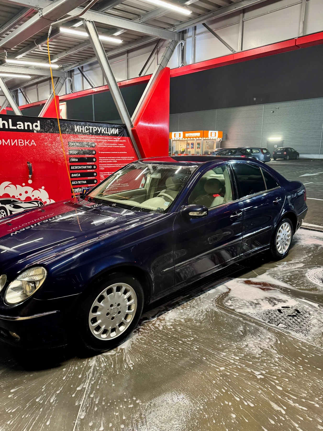 Mercedes-Benz E 270  - изображение 5