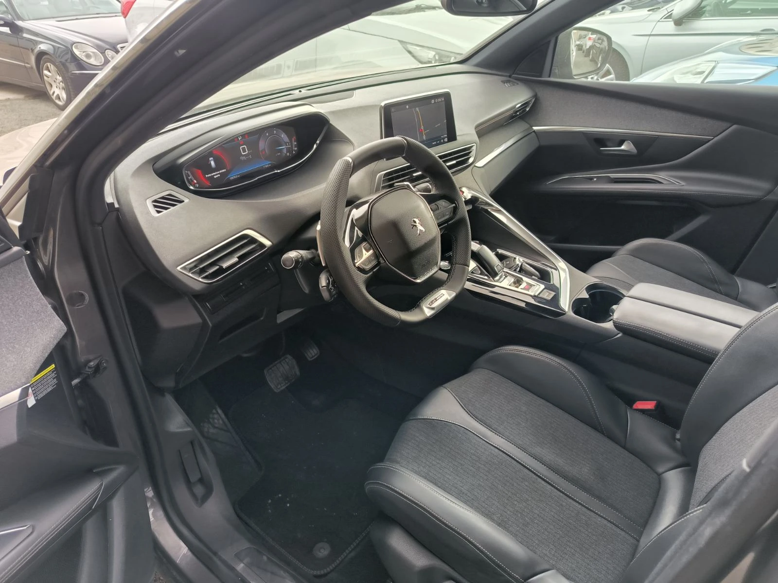 Peugeot 3008 1.5d-Navi-Automat-Kamera-Euro-6D-Keyless, снимка 8 - Автомобили и джипове - 53822694