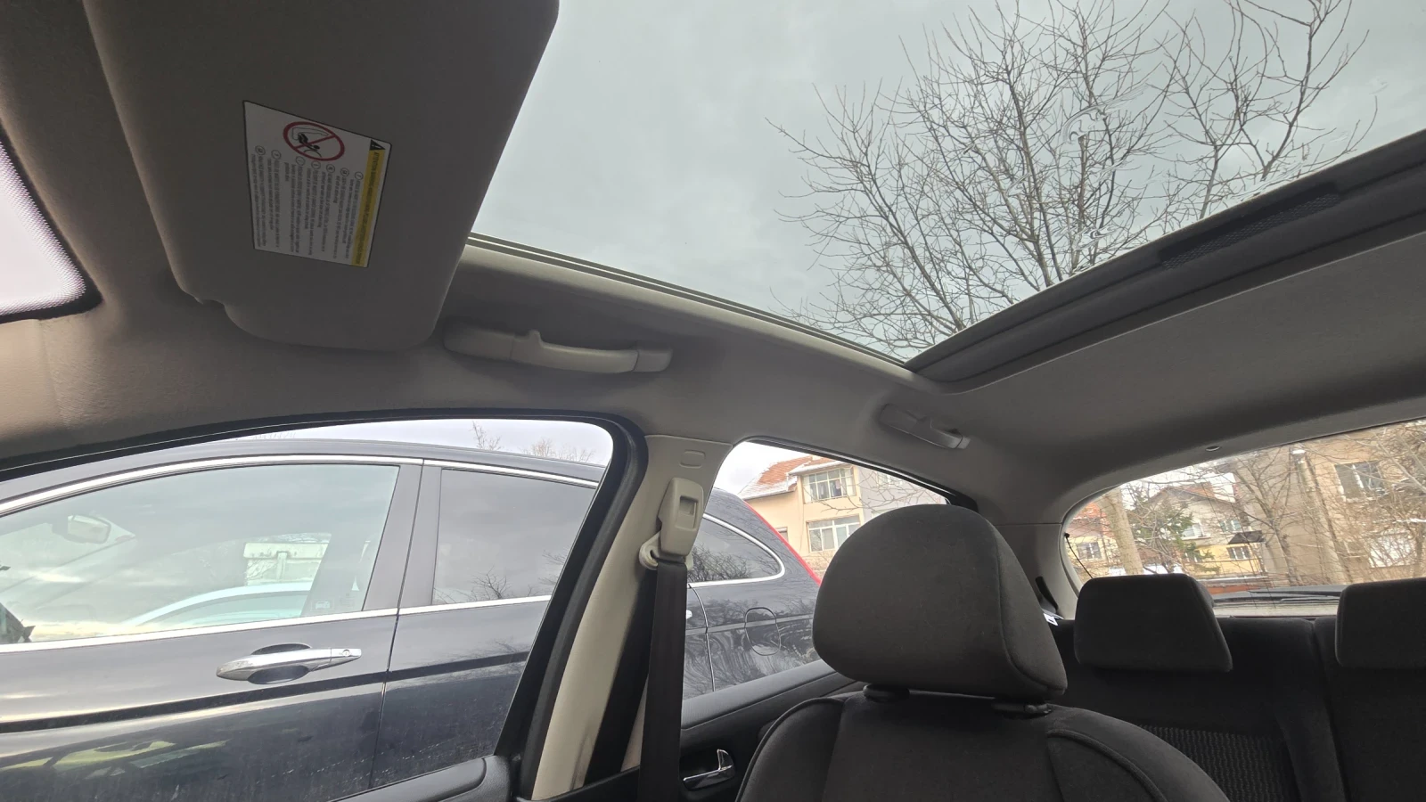 Peugeot 207 1.6 VTI 120 Коня, снимка 7 - Автомобили и джипове - 53872231