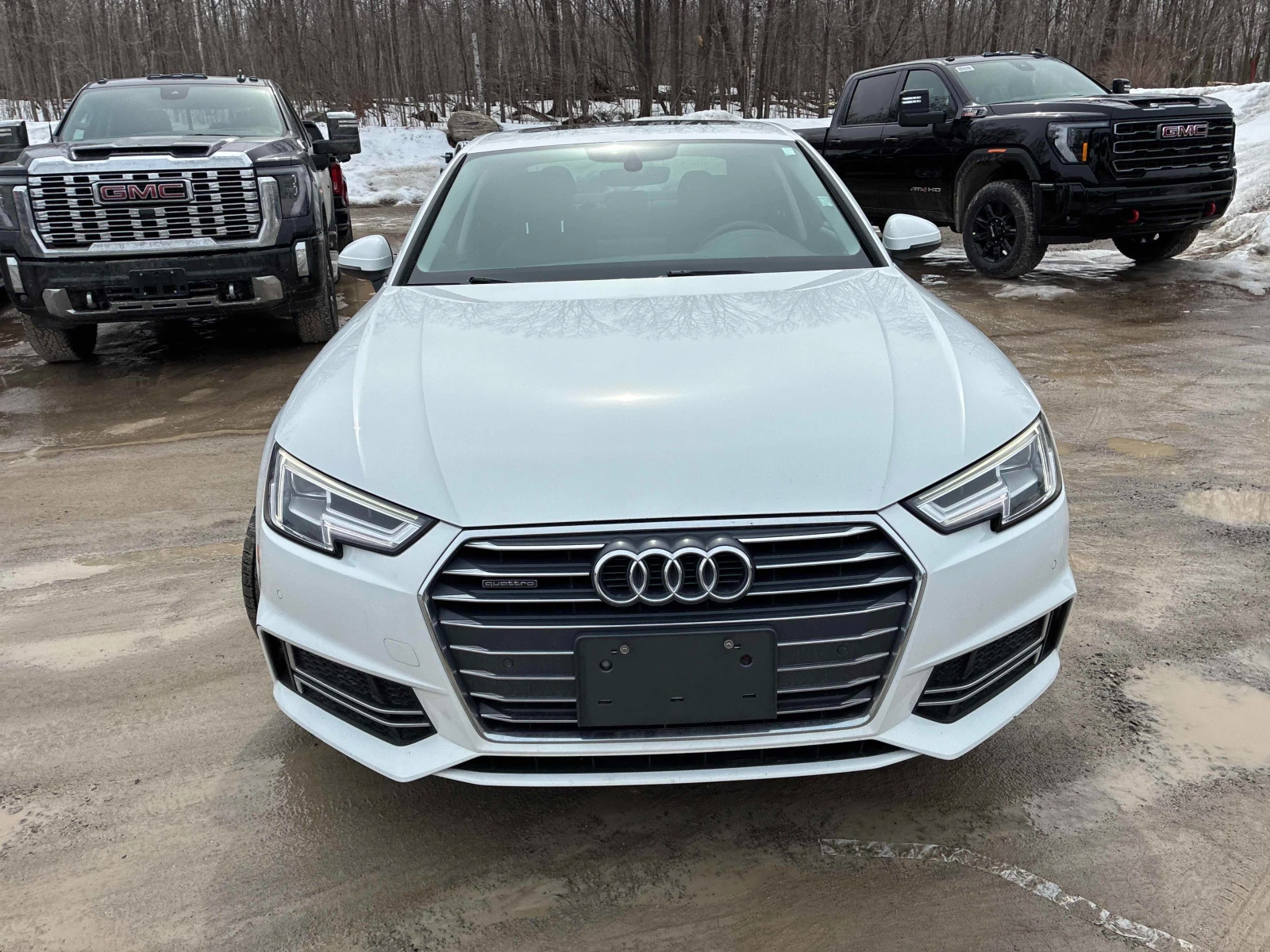 Audi A4 Progressiv * * CARFAX * * АВТО КРЕДИТ * * , снимка 2 - Автомобили и джипове - 54032879