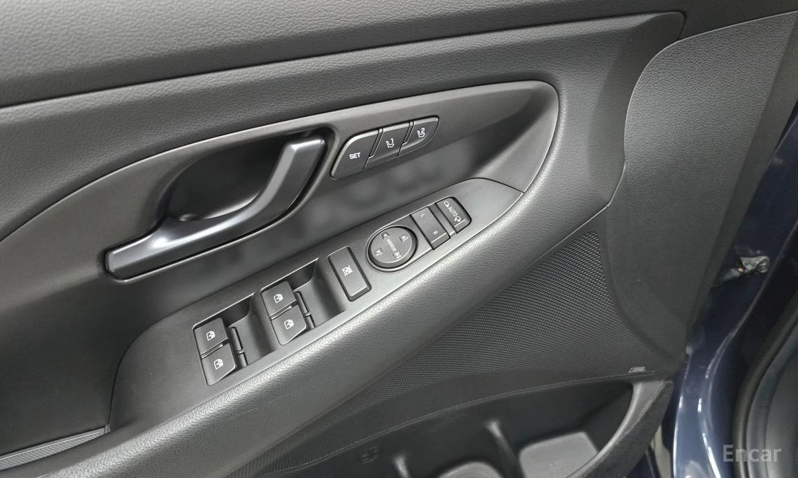 Hyundai I30 * N-Line* 1.6 TURBO* ПОДГРЕВ* ОБДУХВАНЕ* КАМЕРА* , снимка 15 - Автомобили и джипове - 54129651