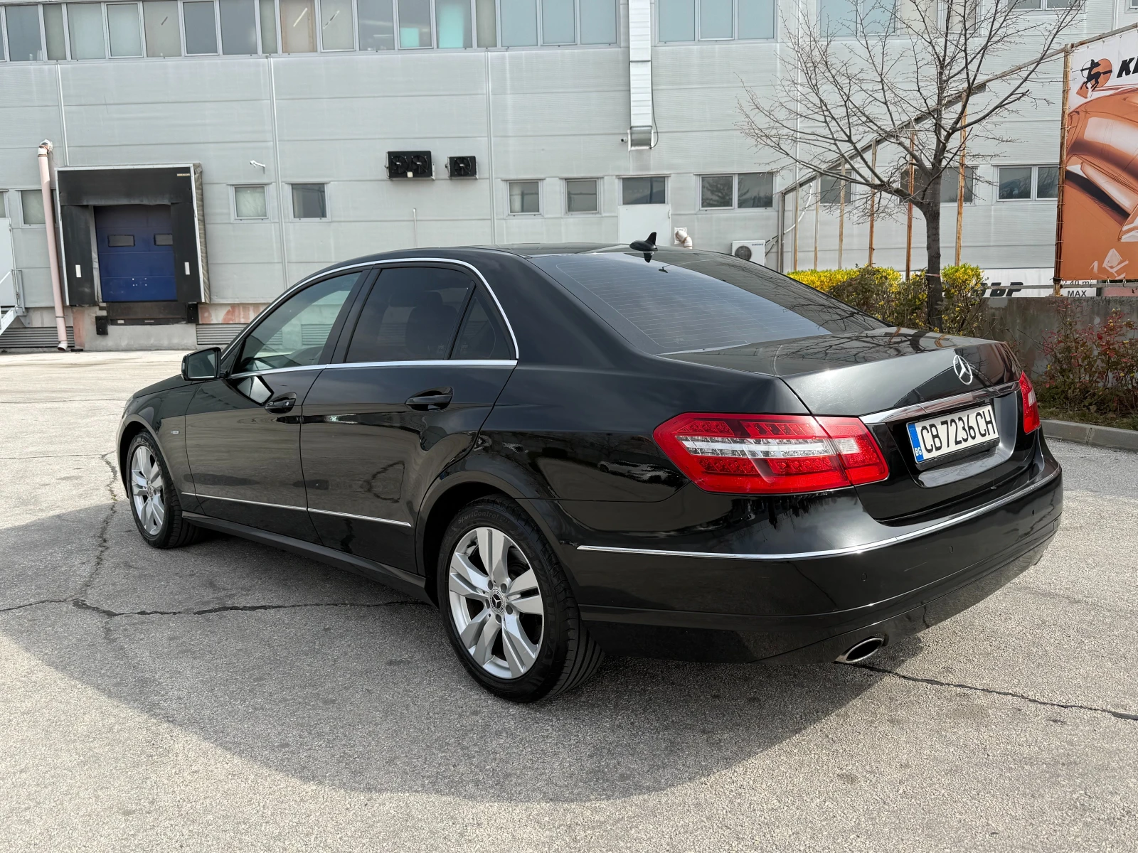 Mercedes-Benz E 350, снимка 3 - Автомобили и джипове - 54202180