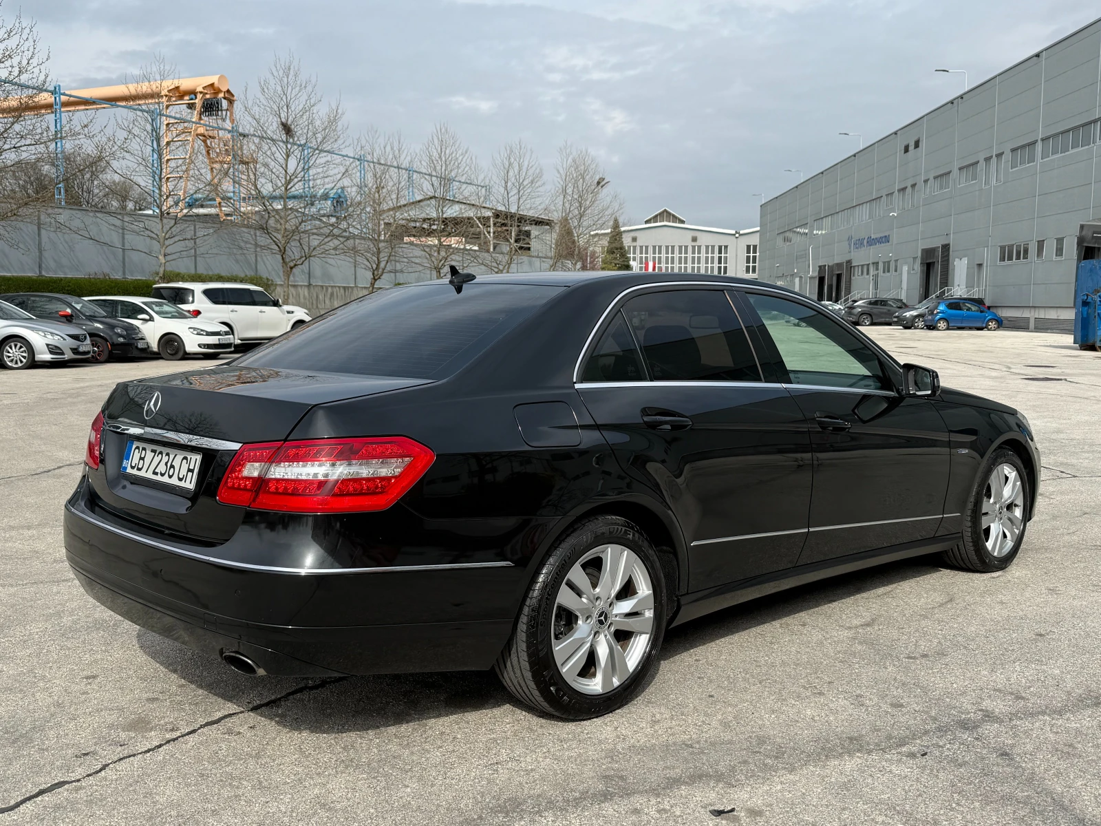 Mercedes-Benz E 350, снимка 4 - Автомобили и джипове - 54202180