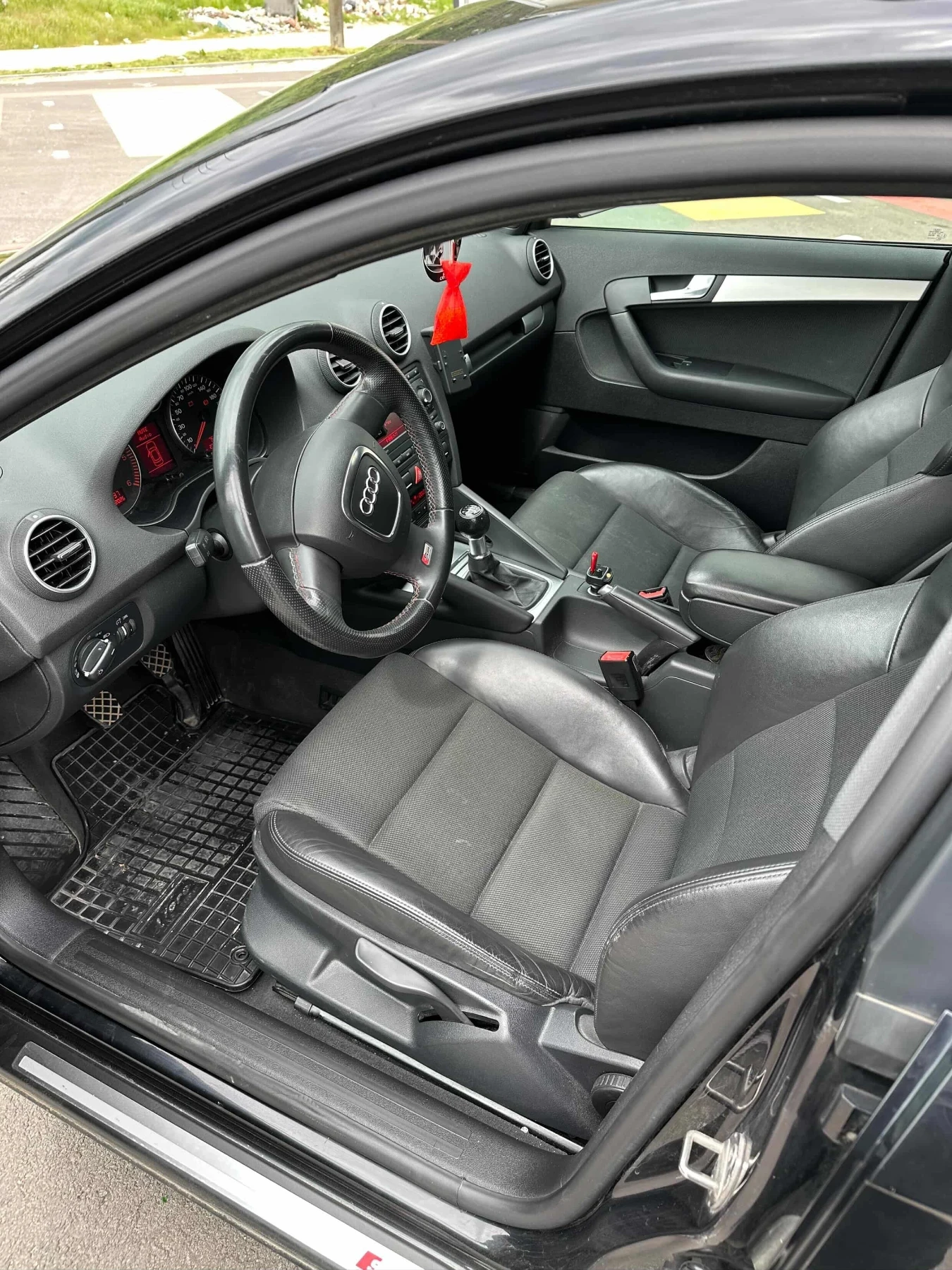 Audi A3 Sportback 2.0TDI S-Line, снимка 8 - Автомобили и джипове - 54553833