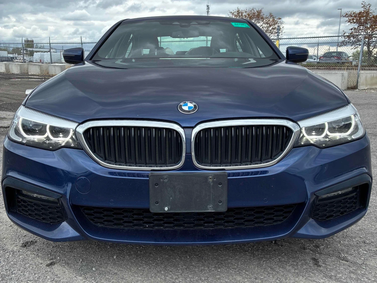 BMW 530 xDrive * M ПАКЕТ * ПОДГРЕВ * ПАНОРАМА * CARFAX