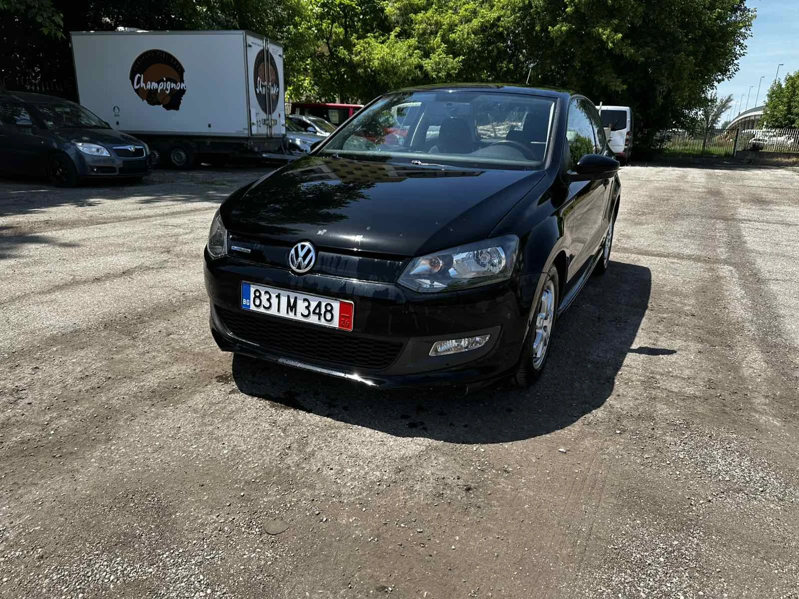 VW Polo