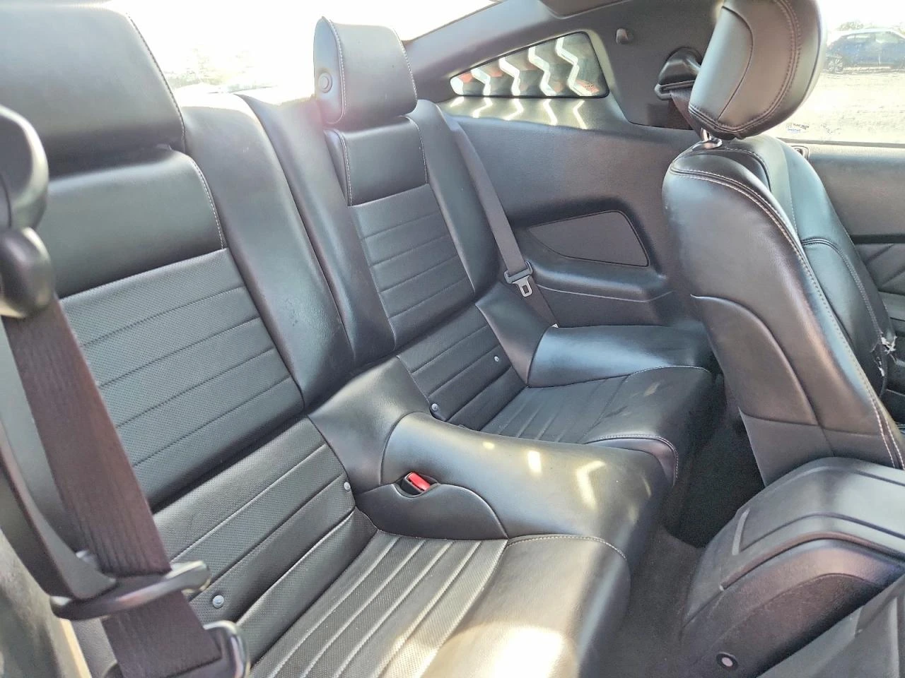 Ford Mustang, снимка 7 - Автомобили и джипове - 54740527
