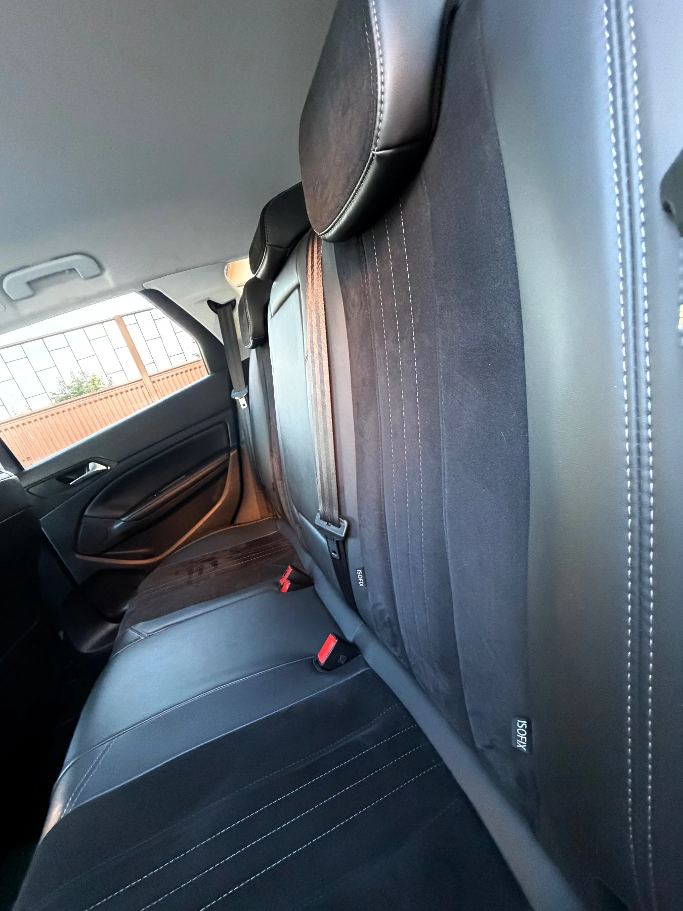 Peugeot 308 1.6 BLUE HDI, снимка 13 - Автомобили и джипове - 54857411