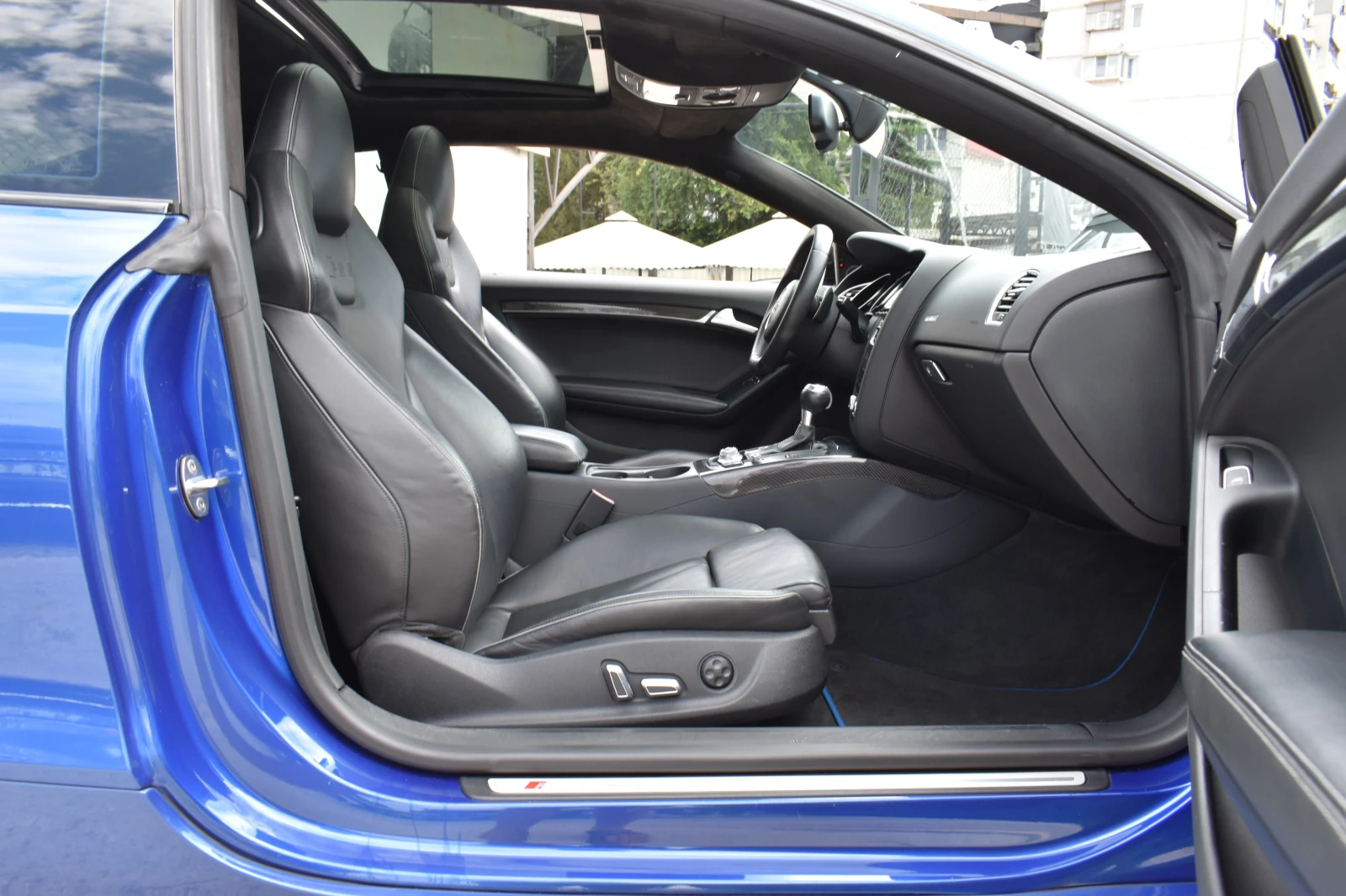 Audi Rs5 4.2i* V* S-TRONIC* NAPPA* CARBON, снимка 13 - Автомобили и джипове - 55458861