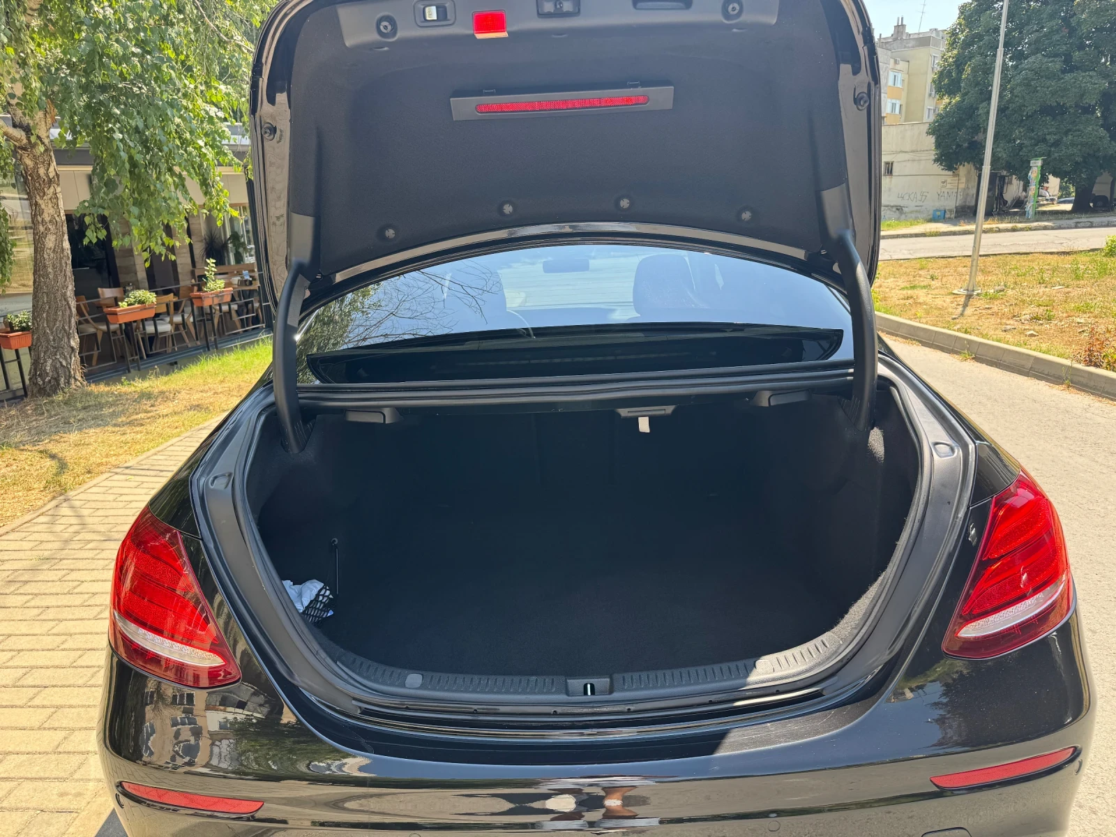 Mercedes-Benz E 200 | Mobile.bg � ����������� 13