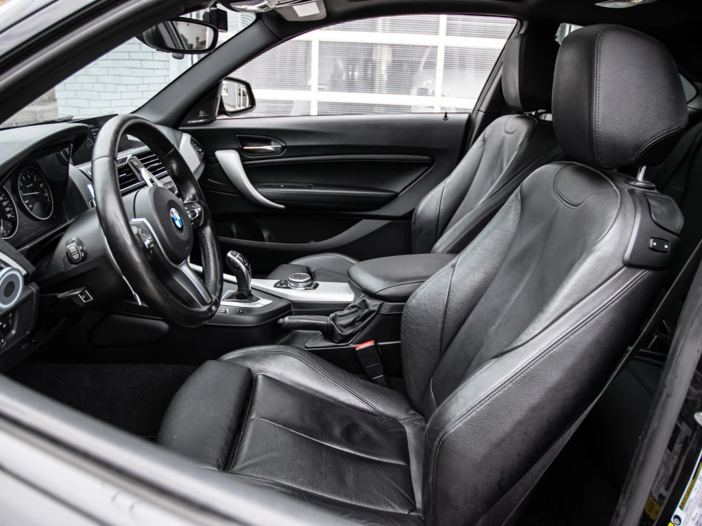 BMW 235 Fully Serviced at BMW | EXTRA SET OF RIMS AND TIRE, снимка 14 - Автомобили и джипове - 55726931