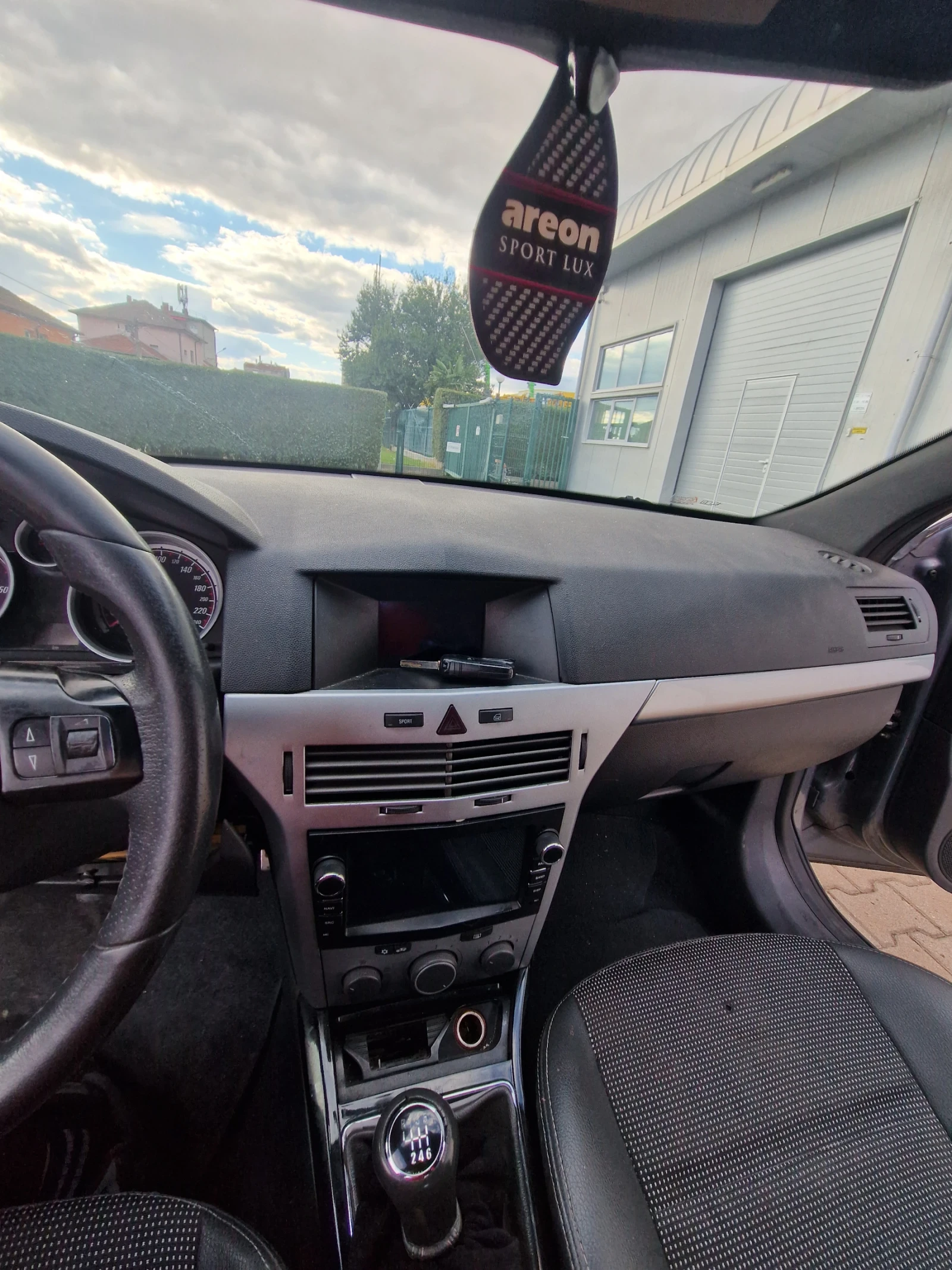 Opel Astra Opel Astra H GTC 1.9CDTI 150hp | Mobile.bg � ����������� 6