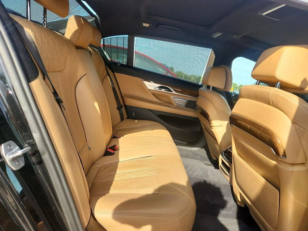 BMW 740, снимка 10 - Автомобили и джипове - 56724231