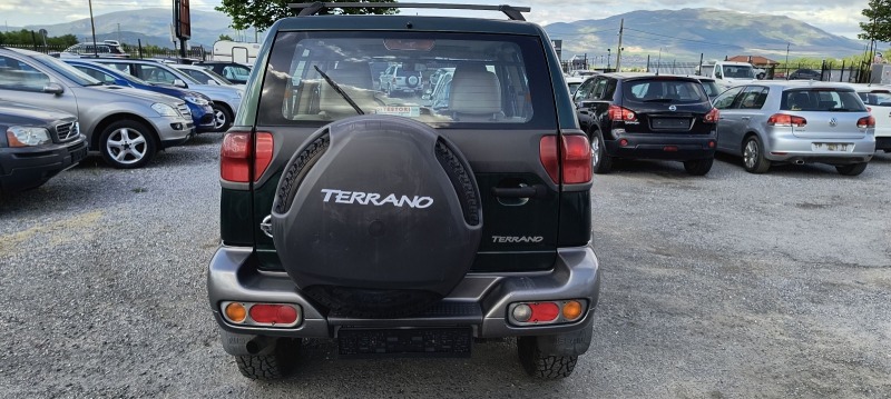 Nissan Terrano 3.0, снимка 4 - Автомобили и джипове - 46116427