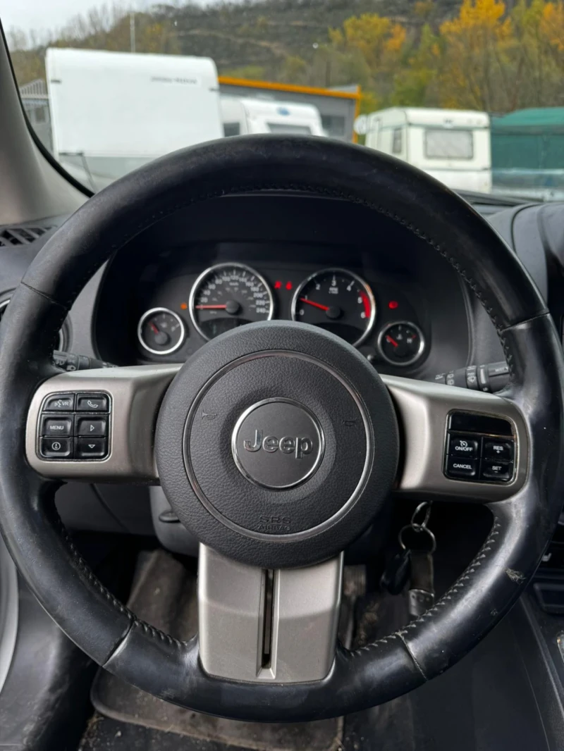 Jeep Patriot 2.2CRD, 163к.с., ПРОБЛЕМ ВОДНА ПОМПА, снимка 10 - Автомобили и джипове - 52326863