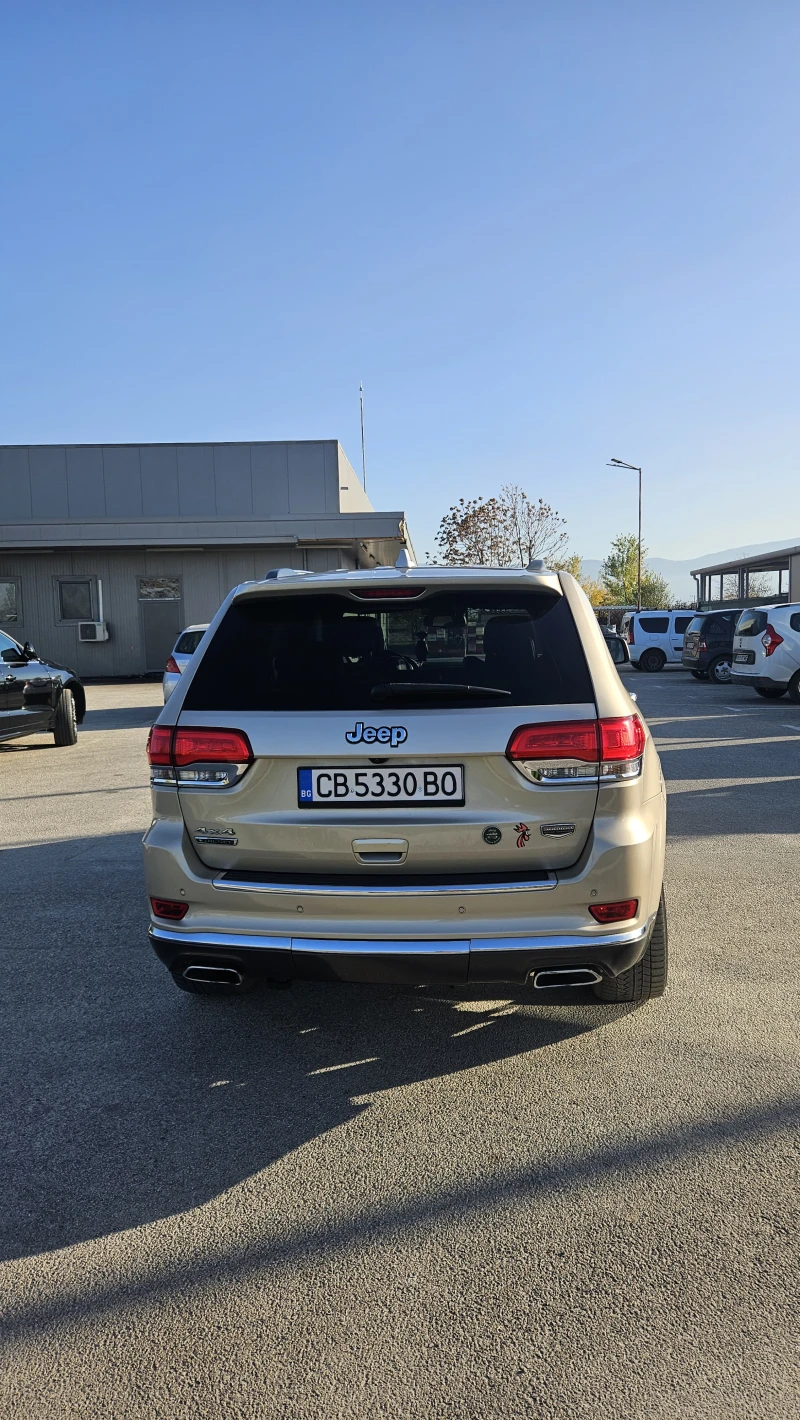 Jeep Grand cherokee Summit, снимка 9 - Автомобили и джипове - 52795529