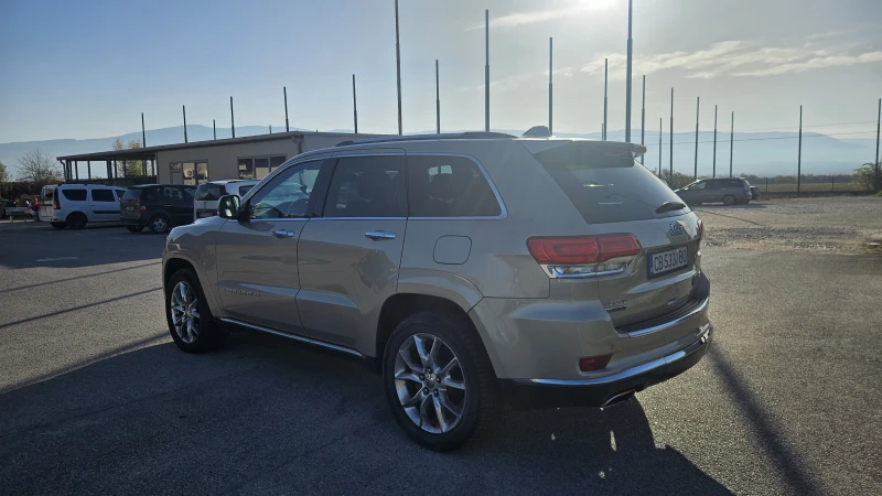 Jeep Grand cherokee Summit, снимка 11 - Автомобили и джипове - 52795529