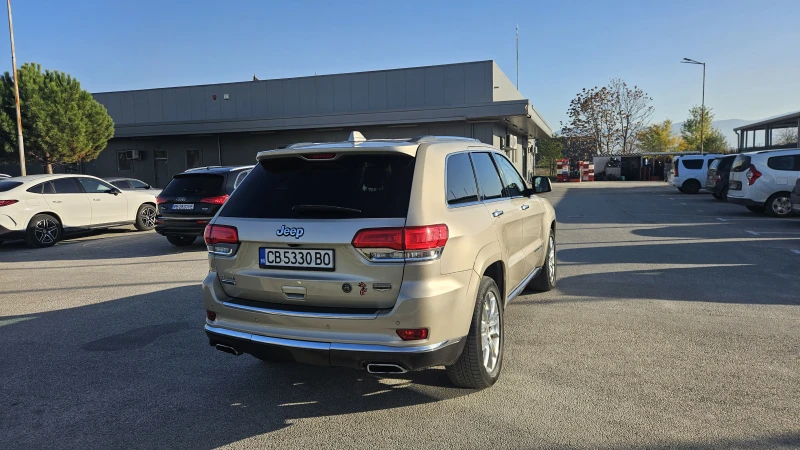 Jeep Grand cherokee Summit, снимка 8 - Автомобили и джипове - 52795529