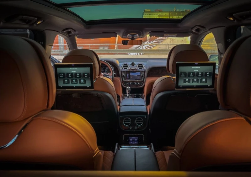 Bentley Bentayga 6.0 W12 4WD, снимка 11 - Автомобили и джипове - 52839028