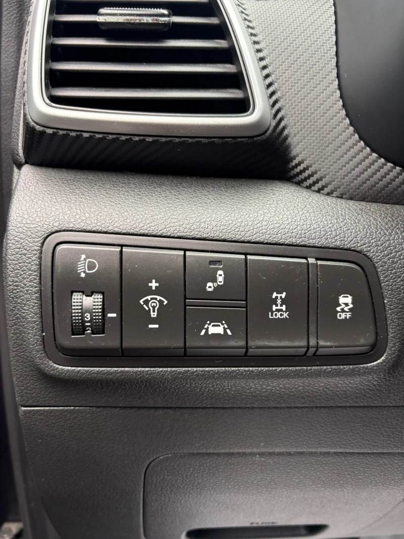 Hyundai Tucson 1 6CRDI-4x4-HIBRID-FEIS LIFT, снимка 14 - Автомобили и джипове - 52910775