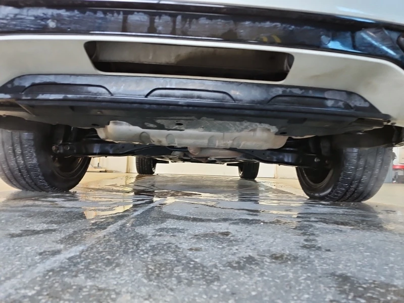 VW Tiguan COMFORTLINE R-LINE BLACK EDITION * Aвтокредит* , снимка 15 - Автомобили и джипове - 53415133