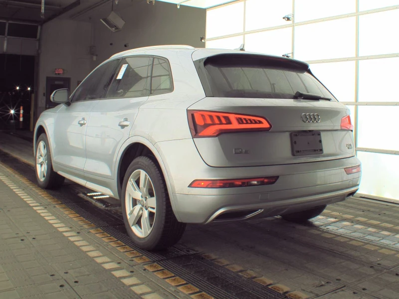 Audi Q5 2.0T* PREMIUM* ДИГИТАЛНО* ТАБЛО* ПОДГРЕВ* КАМЕРА* , снимка 4 - Автомобили и джипове - 53457928