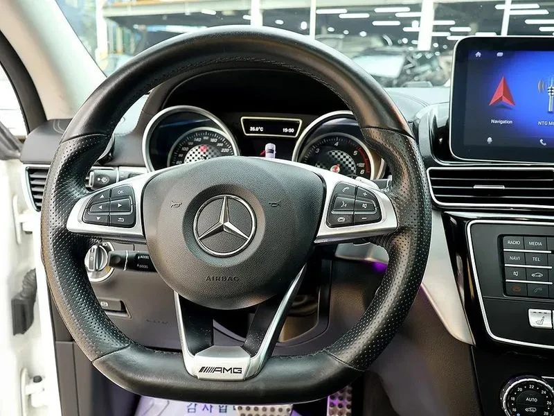 Mercedes-Benz GLE 350 W166 D 4Matic Coupe, снимка 8 - Автомобили и джипове - 55914693