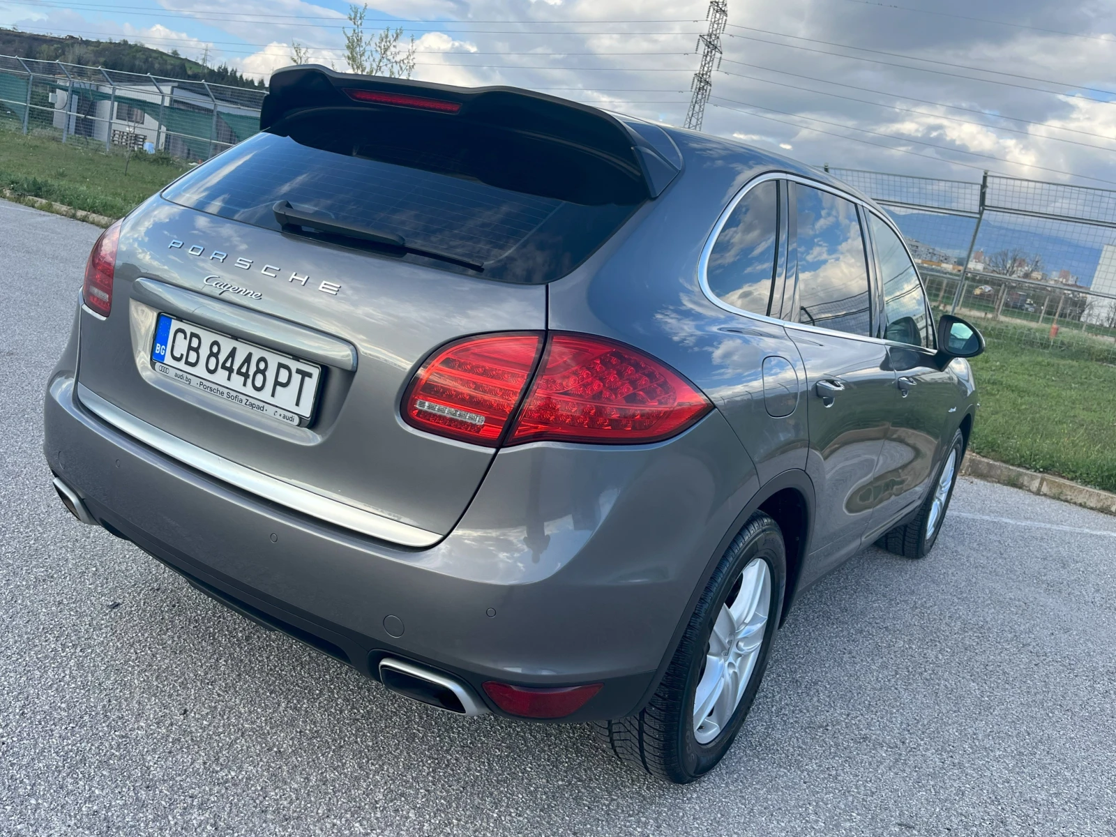 Porsche Cayenne PLATINUM EDITION 958 СЕРВИЗНА ИСТОРИЯ! PANORAMA - изображение 5