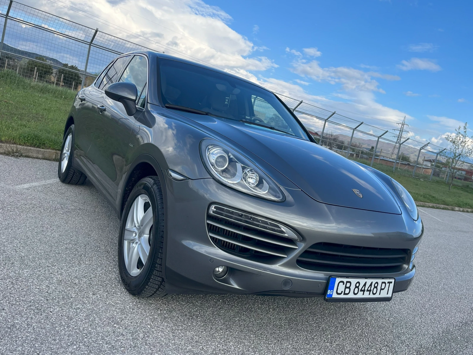 Porsche Cayenne PLATINUM EDITION 958 СЕРВИЗНА ИСТОРИЯ! PANORAMA - изображение 3