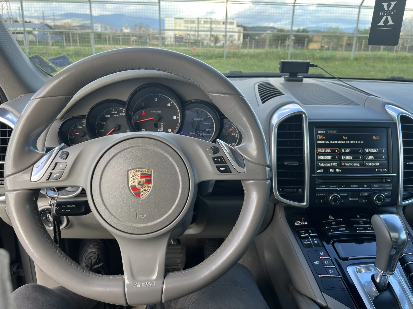 Porsche Cayenne PLATINUM EDITION 958 СЕРВИЗНА ИСТОРИЯ! PANORAMA - изображение 10