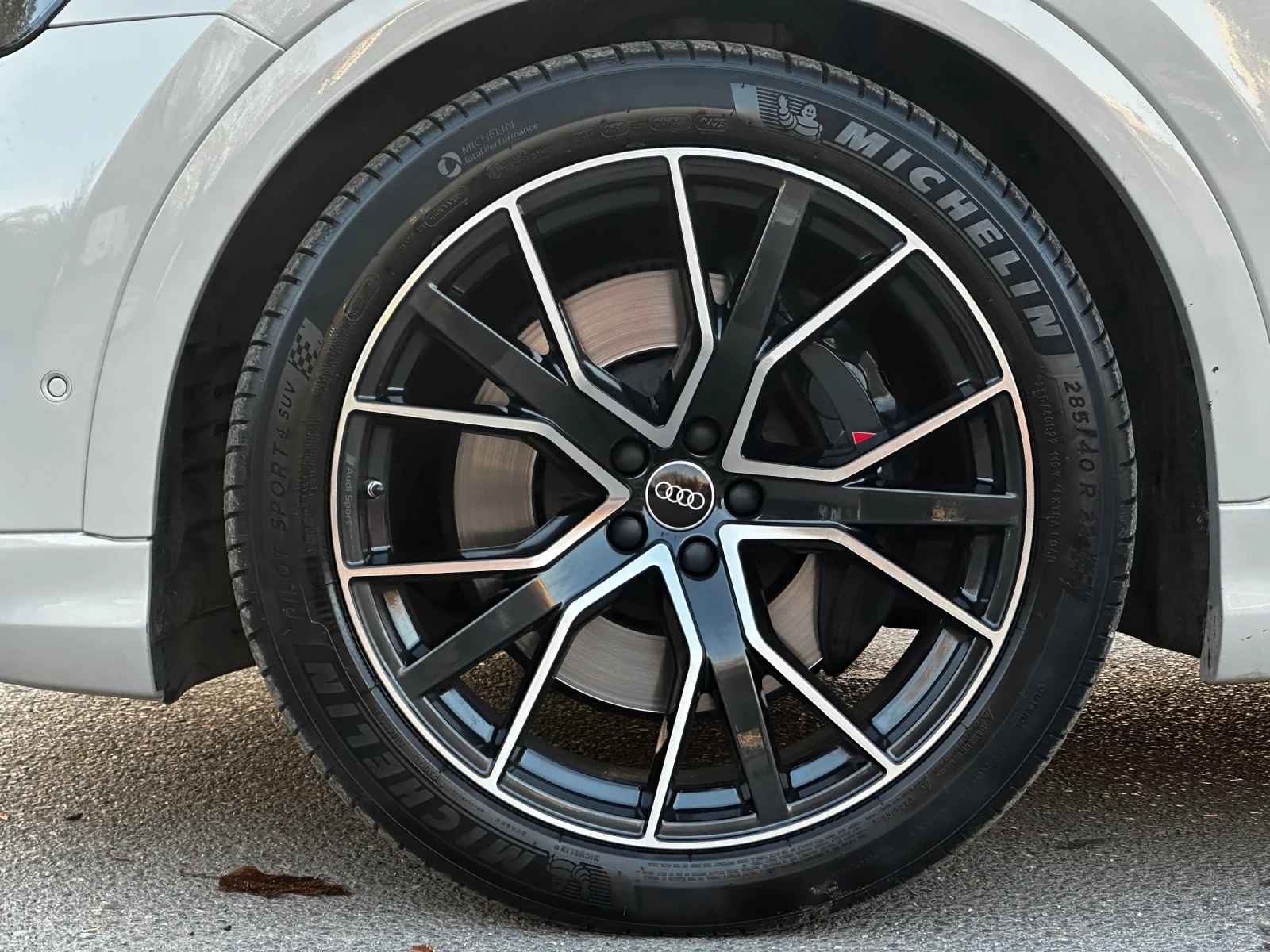 Audi SQ8  - изображение 8