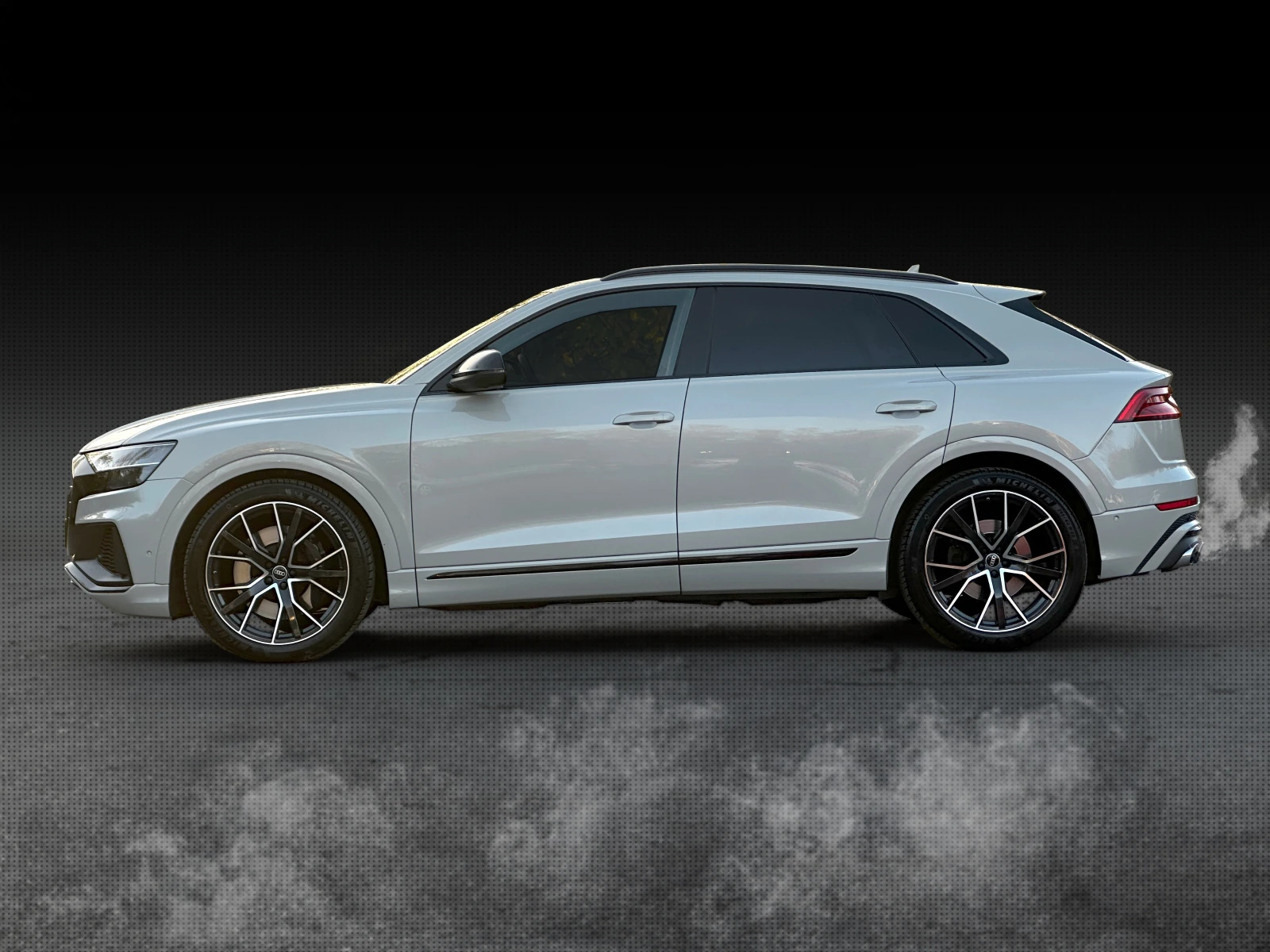 Audi SQ8 2022/ 507 HP/ 48000 KM/ обслужена/ зимни + летни, снимка 2 - Автомобили и джипове - 52415516