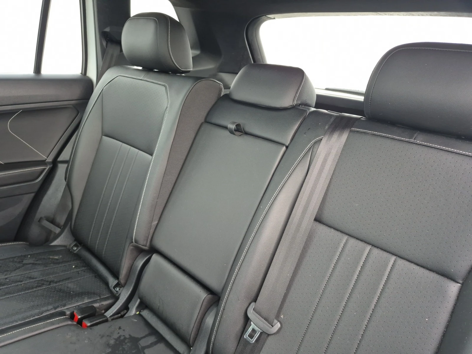 VW Tiguan COMFORTLINE R-LINE BLACK EDITION * Aвтокредит*  - изображение 10