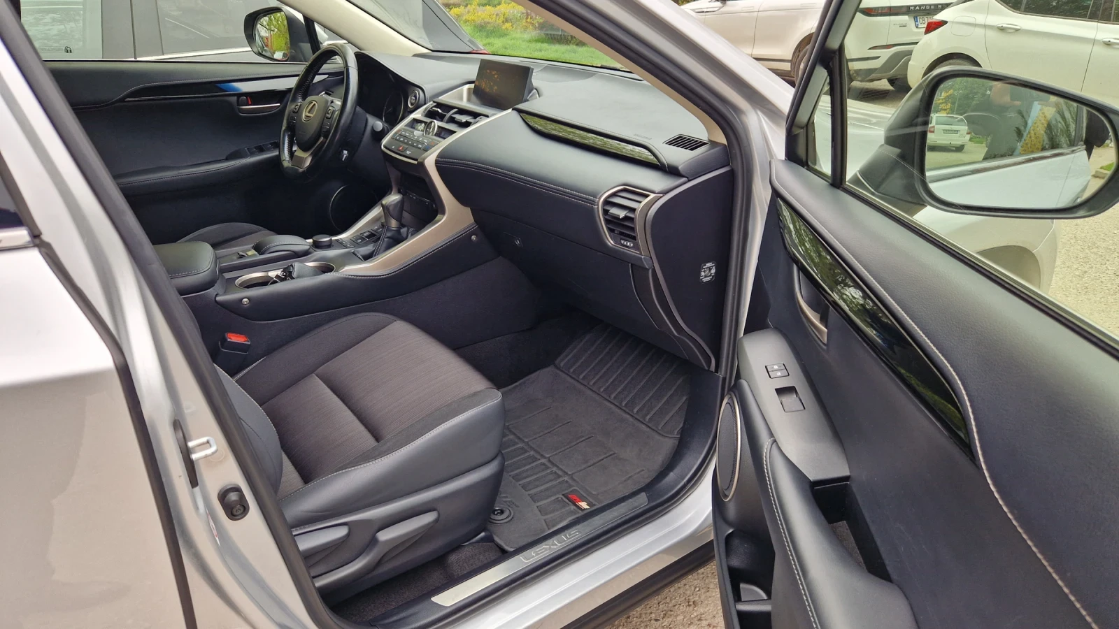 Lexus NX 300h NH 300, снимка 6 - Автомобили и джипове - 54030576