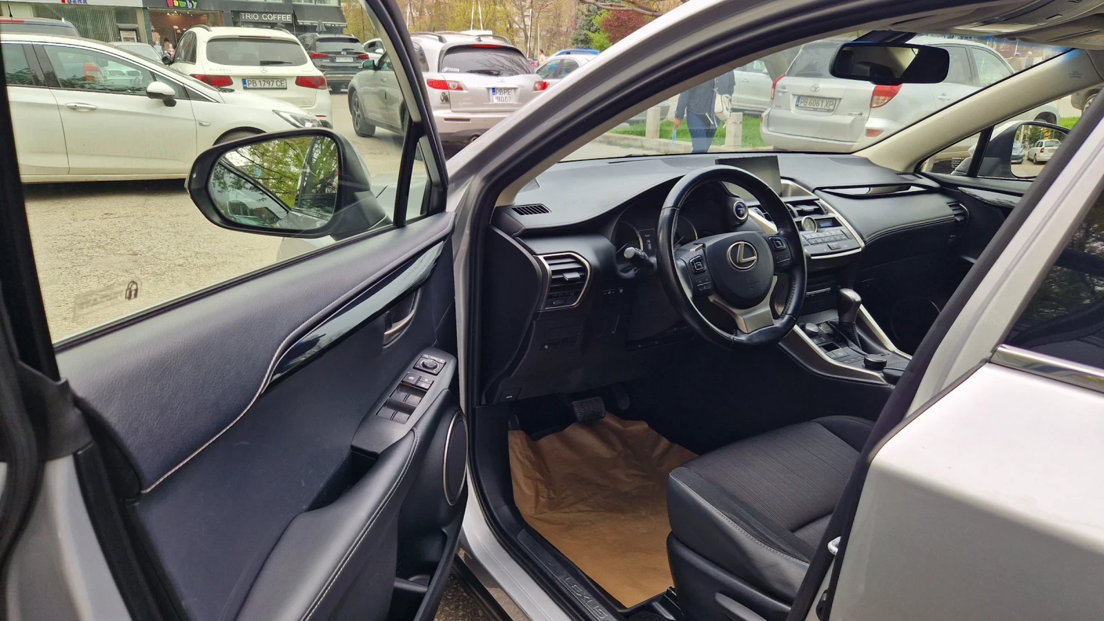 Lexus NX 300h NH 300, снимка 9 - Автомобили и джипове - 54030576