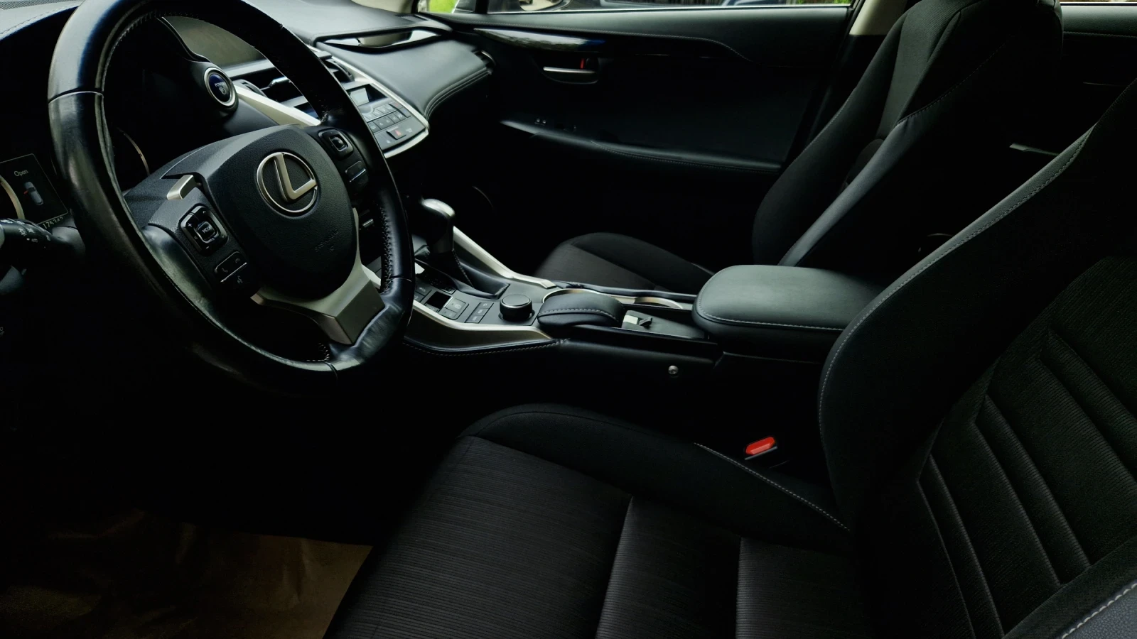 Lexus NX 300h NH 300, снимка 14 - Автомобили и джипове - 54030576