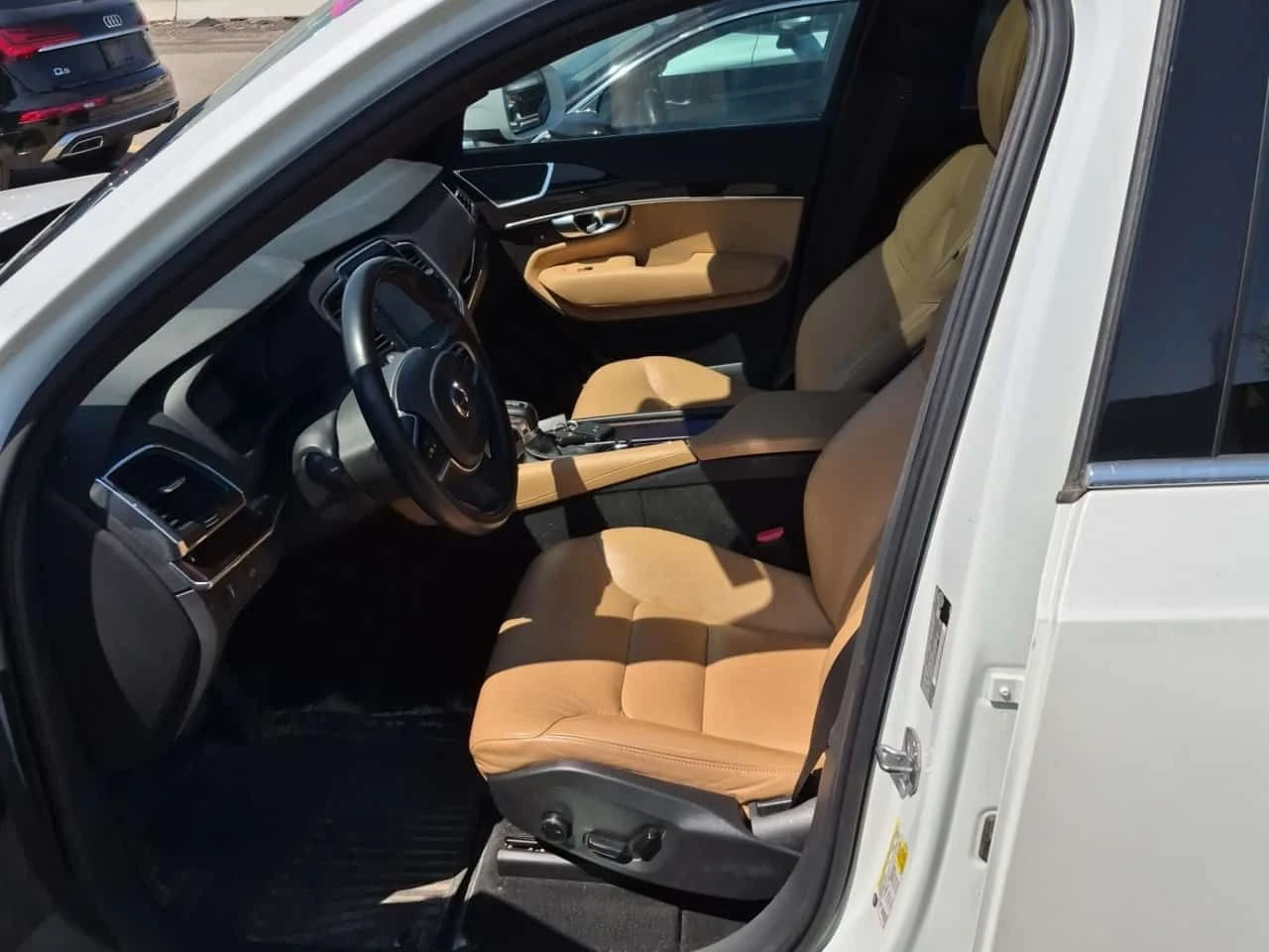 Volvo Xc90 * Momentum * CARFAX * ���� �� �� | Mobile.bg � ����������� 5