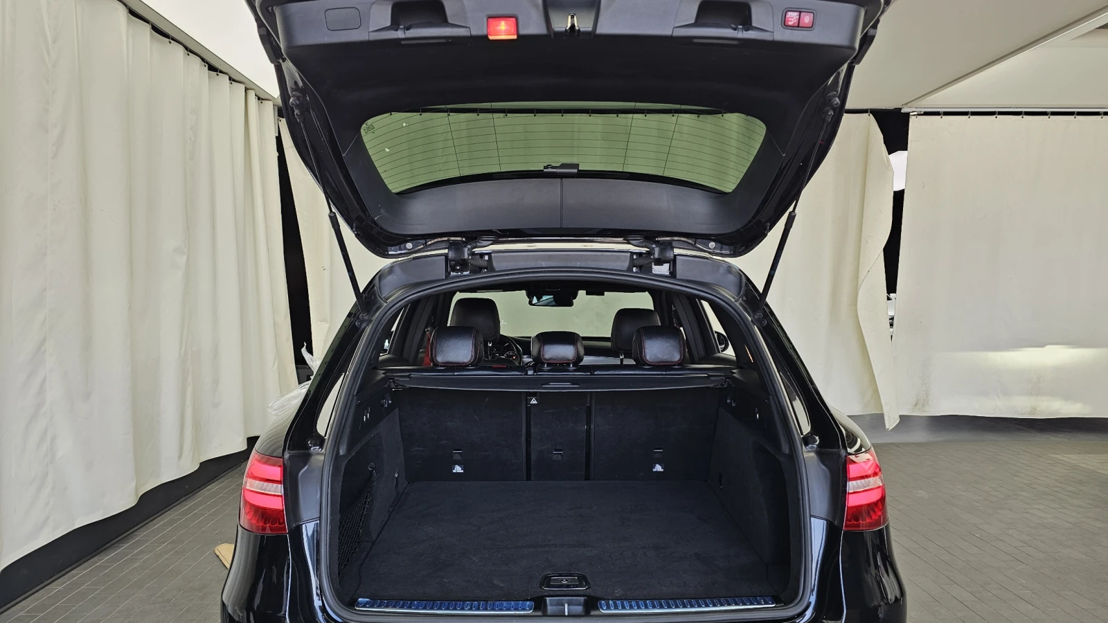 Mercedes-Benz GLC 43 AMG PANAMERICANA* 360* HEAD-UP* KEYLESS* КРАЙНА ЦЕНА, снимка 15 - Автомобили и джипове - 54863837