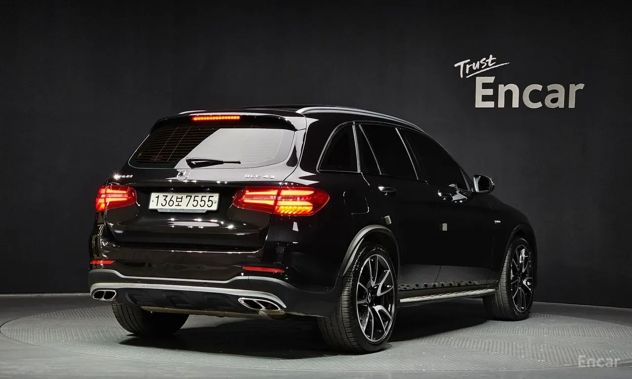 Mercedes-Benz GLC 43 AMG PANAMERICANA* 360* HEAD-UP* KEYLESS* КРАЙНА ЦЕНА, снимка 4 - Автомобили и джипове - 54863837