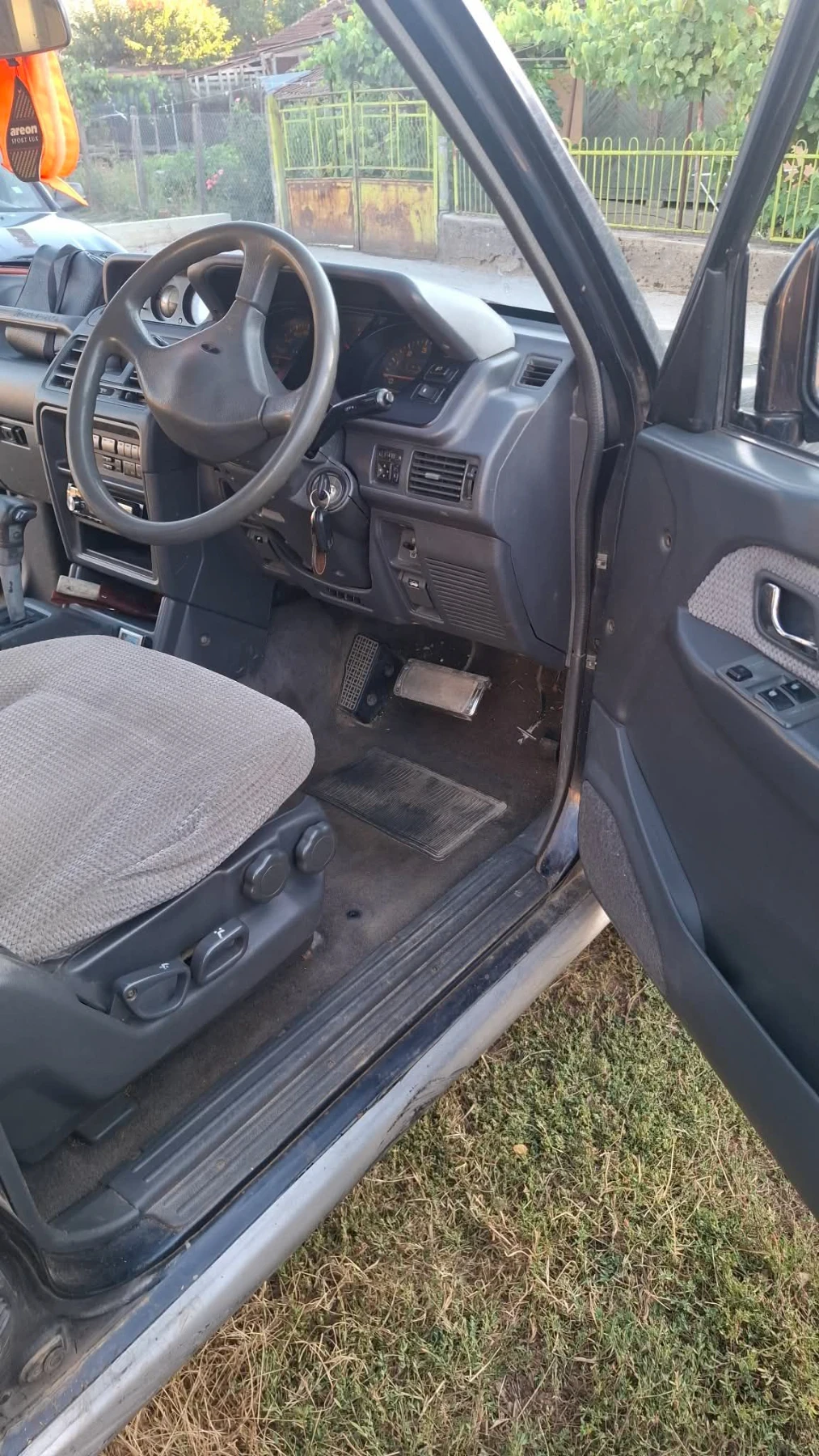 Mitsubishi Pajero, снимка 11 - Автомобили и джипове - 55696340