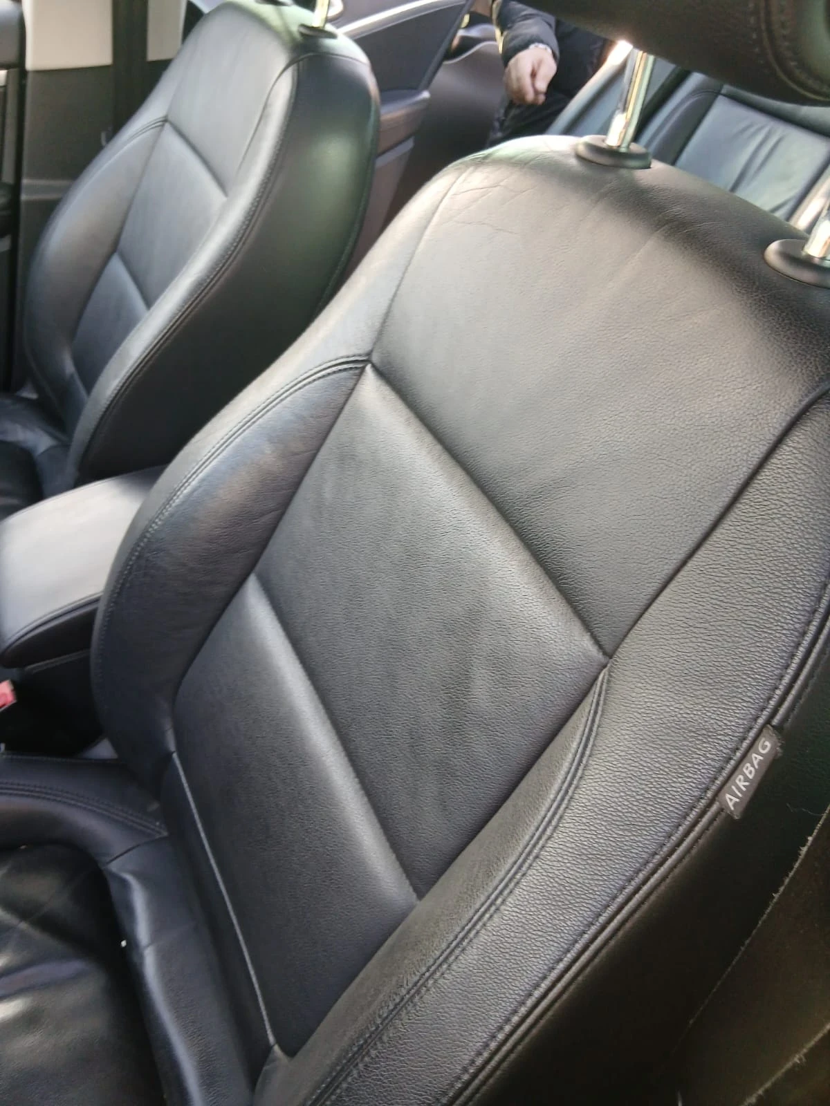 VW Tiguan 2.0 TDI/ PANO/ AUTOMAT, снимка 10 - Автомобили и джипове - 56633534
