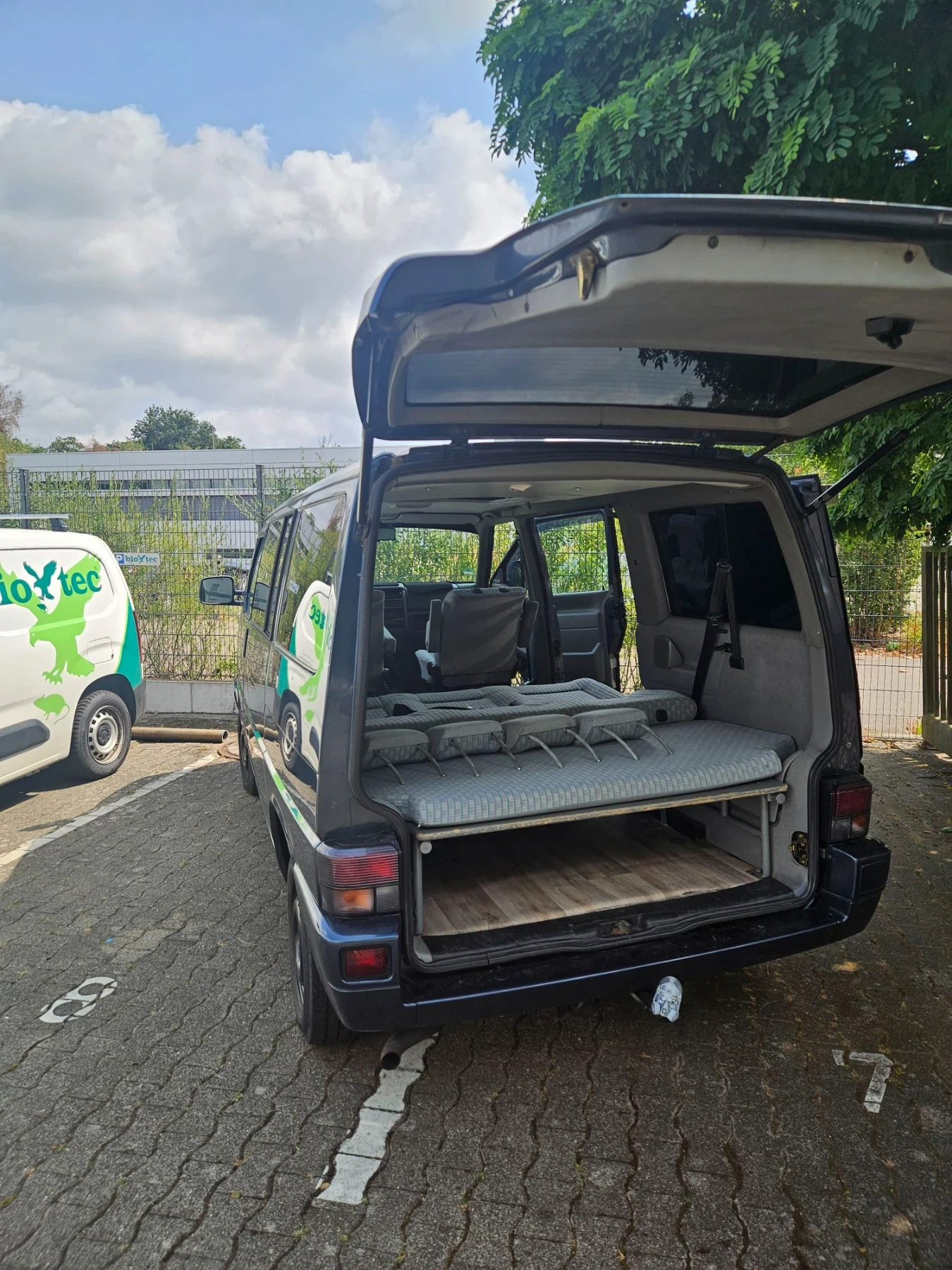 VW Multivan 2.5 T4 4?4 Top, снимка 12 - Бусове и автобуси - 56185167