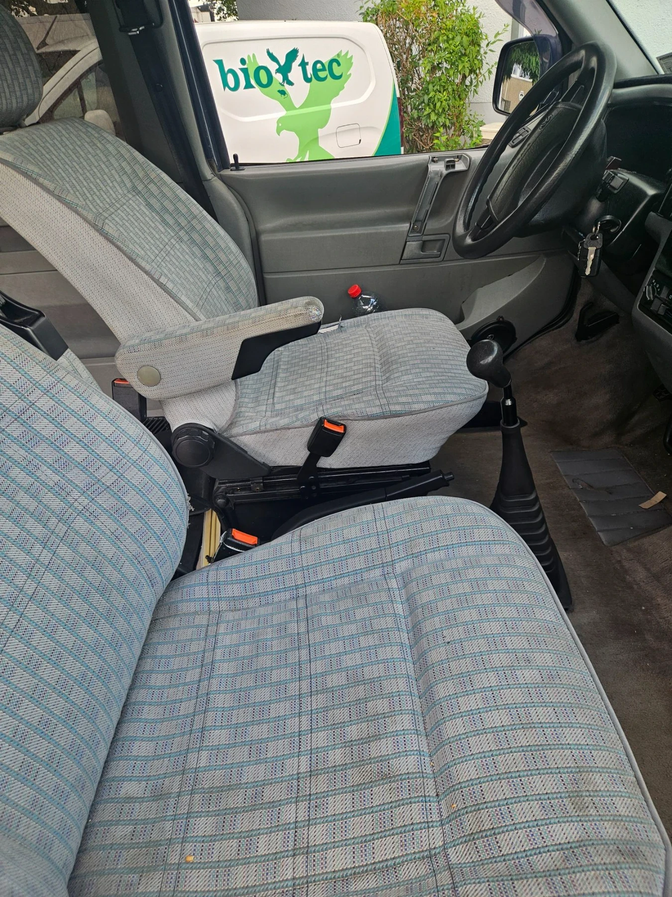VW Multivan 2.5 T4 4?4 Top, снимка 11 - Бусове и автобуси - 56185167