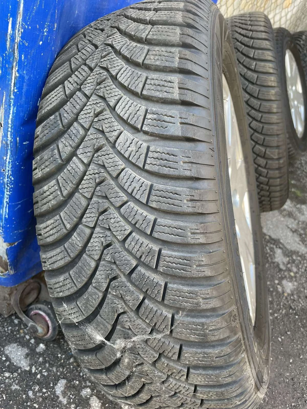    215/60R16  Citroen | Mobile.bg   8