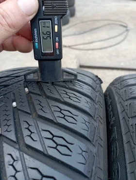 Гуми Зимни 185/60R15, снимка 9 - Гуми и джанти - 47480014