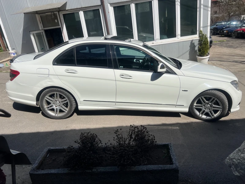 Mercedes-Benz C 350, снимка 5 - Автомобили и джипове - 48386212