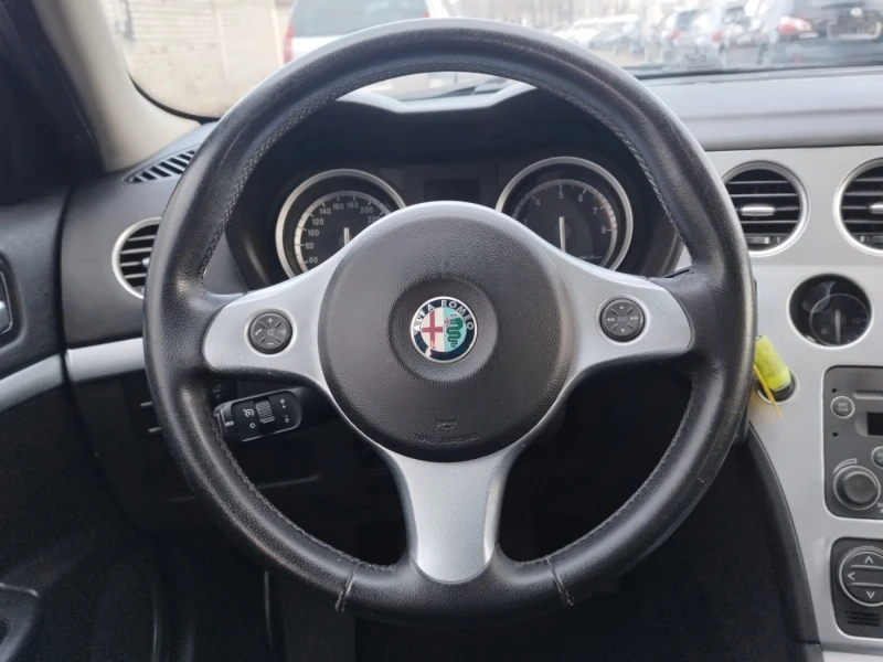 Alfa Romeo 159 1.9JTS-142000км, снимка 9 - Автомобили и джипове - 44932612