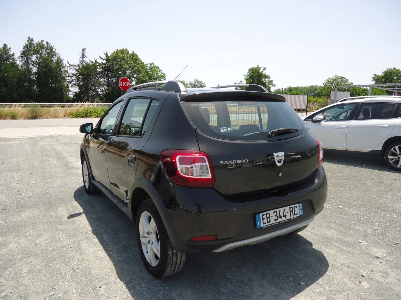 Dacia Sandero 0.9 Tce STEPWAY навигация, снимка 4 - Автомобили и джипове - 46347509